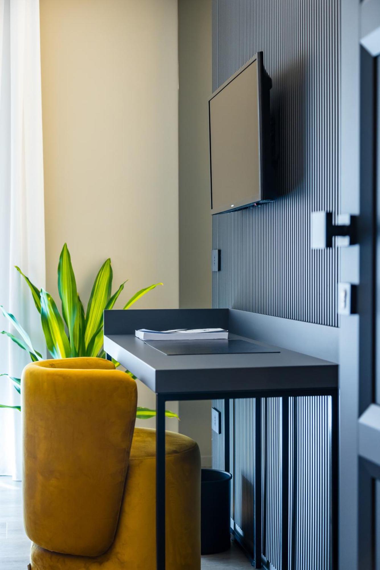 Mh Suites Plebiscito 那不勒斯 外观 照片