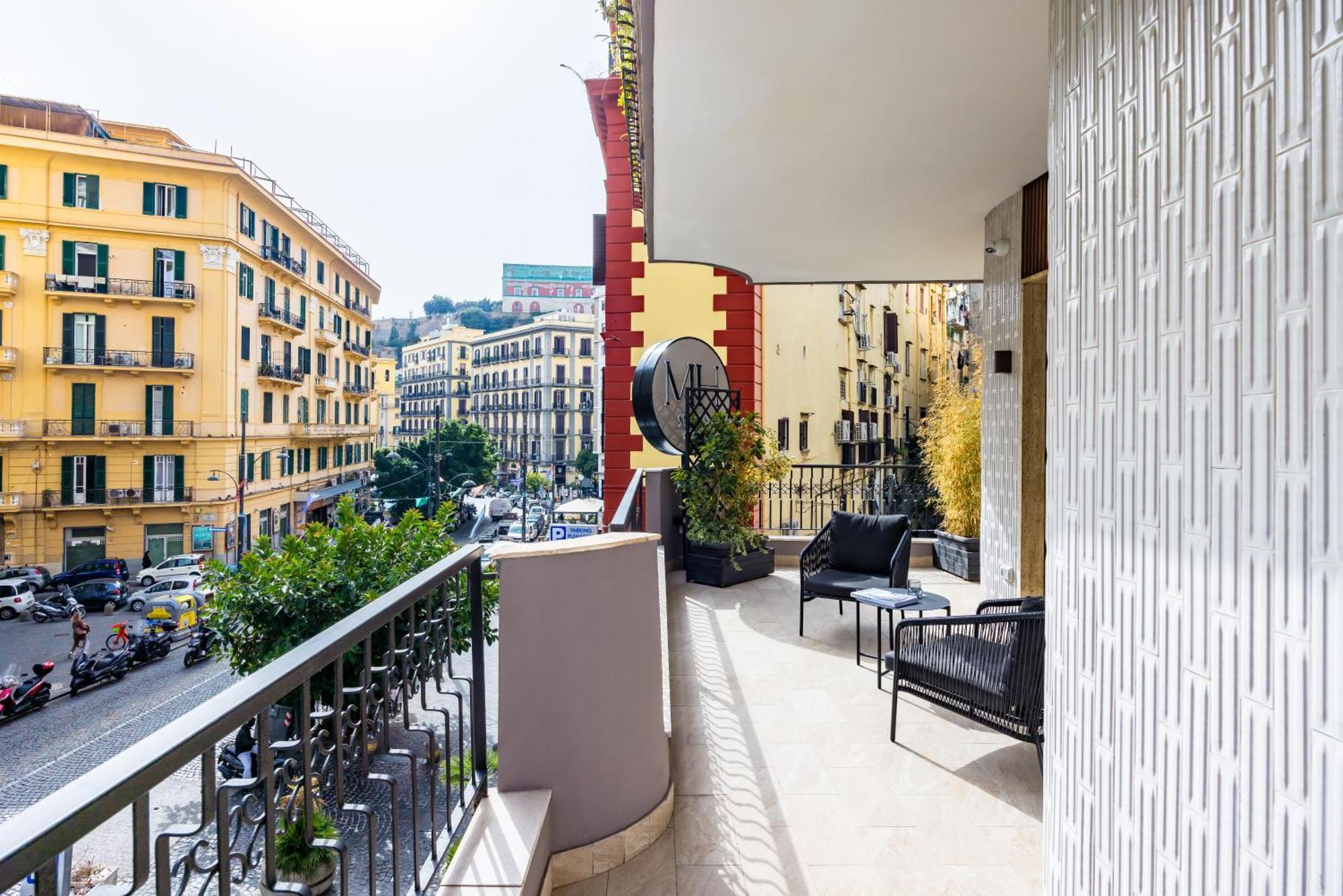 Mh Suites Plebiscito 那不勒斯 外观 照片